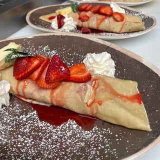 Berry Cheesecake Crepe
